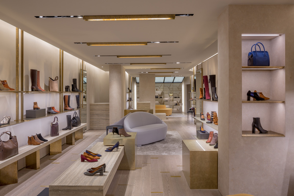 RETAIL